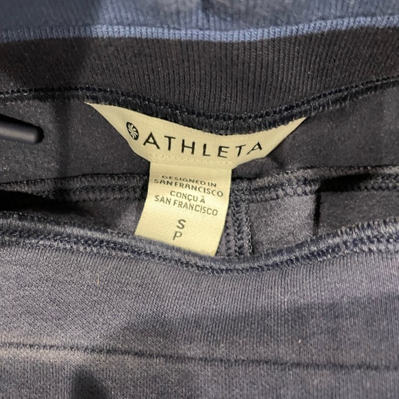 Athleta shorts bundle - Picture 4 of 7
